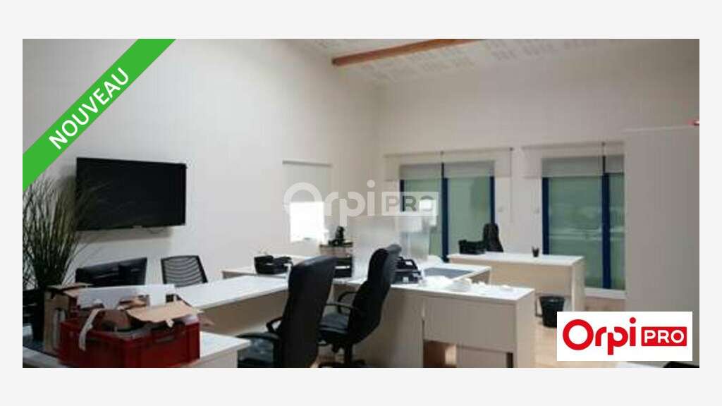 AV locaux professionnels 114m² au RDC à Valence