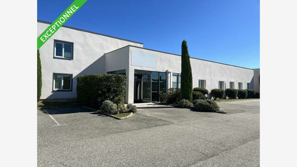 Entrepôt bureaux 1150m² à louer Valence Briffaut