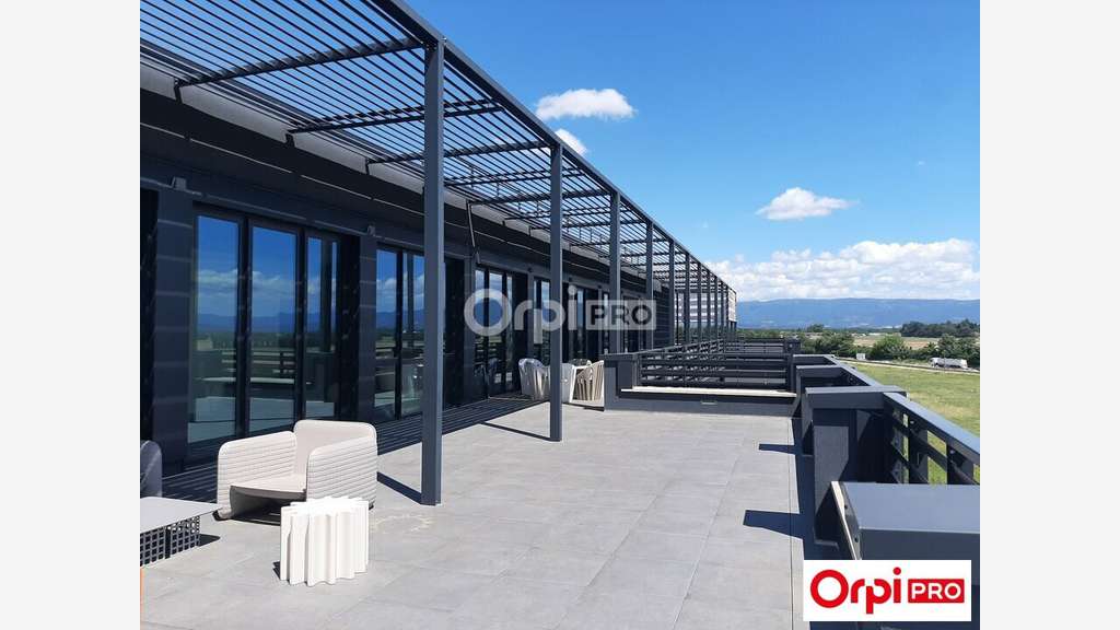 Bureaux neufs de 262m² à louer à Valence