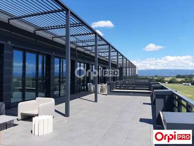 Bureaux neufs de 262m² à louer à Valence
