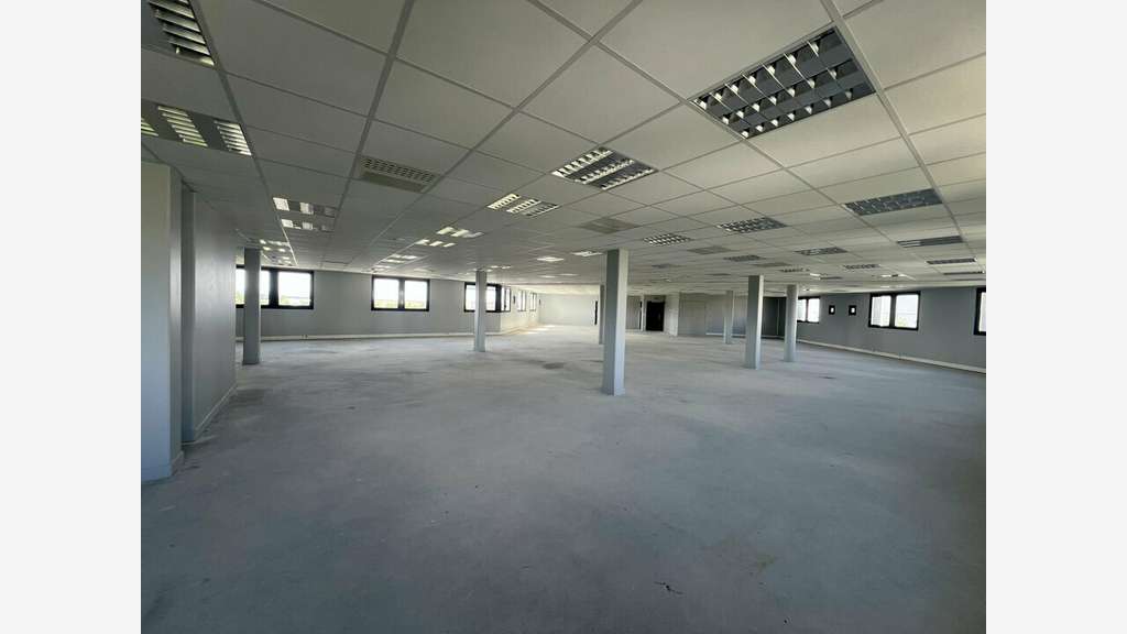 Bureaux dès 250m² à louer Valence Parc Eurovaltain