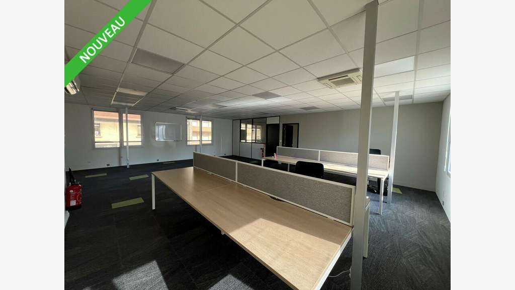 Bureaux 268m² à vendre à Portes-les-Valence centre