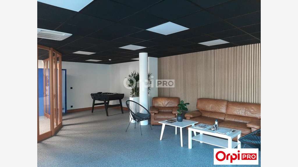 Bureaux 160m² R+1 à louer à Valence