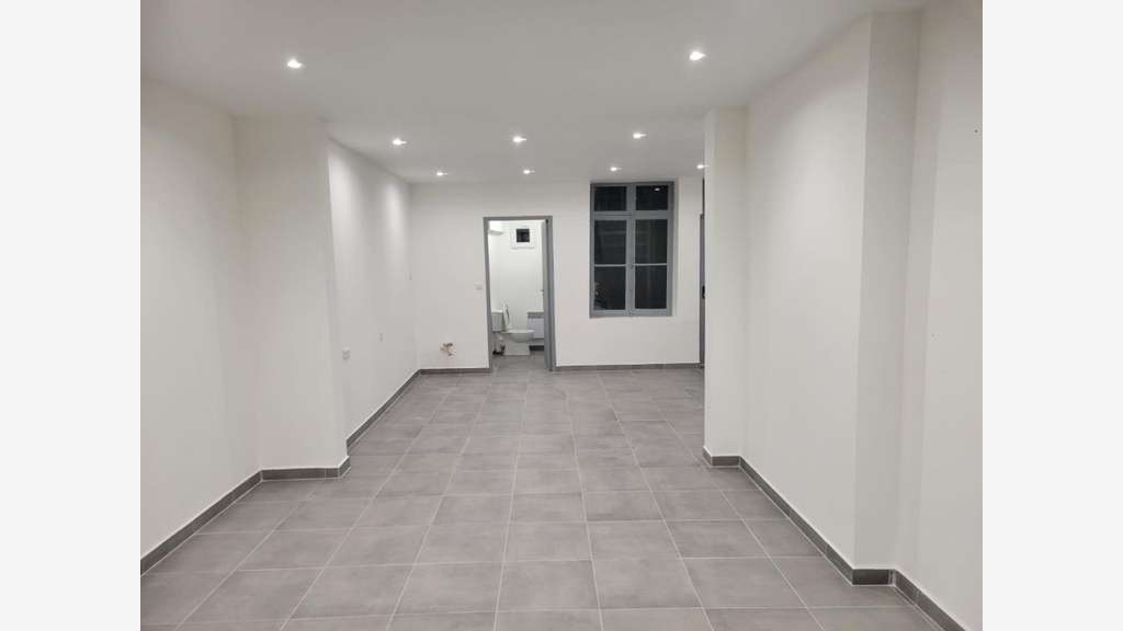 A louer local rénové 35m² à Valenciennes centre