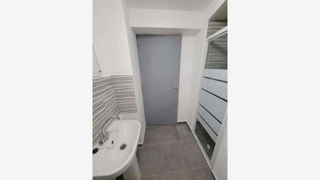 A louer local rénové 35m² à Valenciennes centre