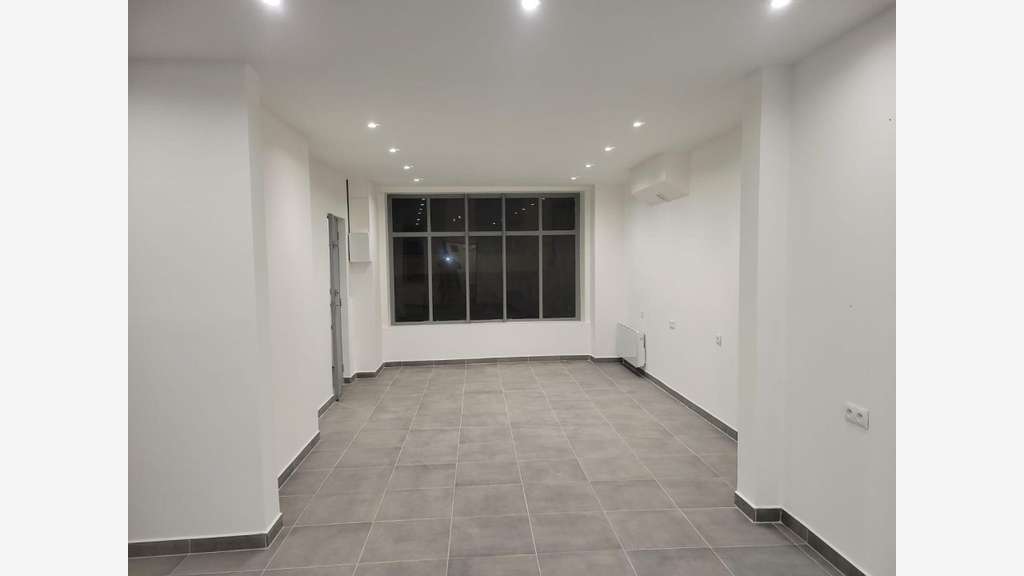 A louer local rénové 35m² à Valenciennes centre