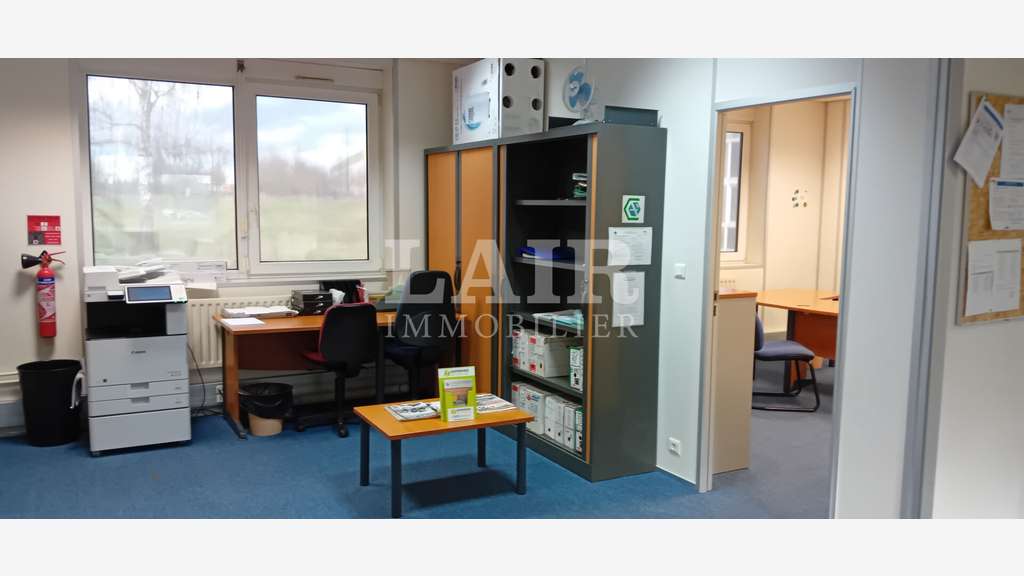 A louer bureaux ou activités 140m² à Valframbert