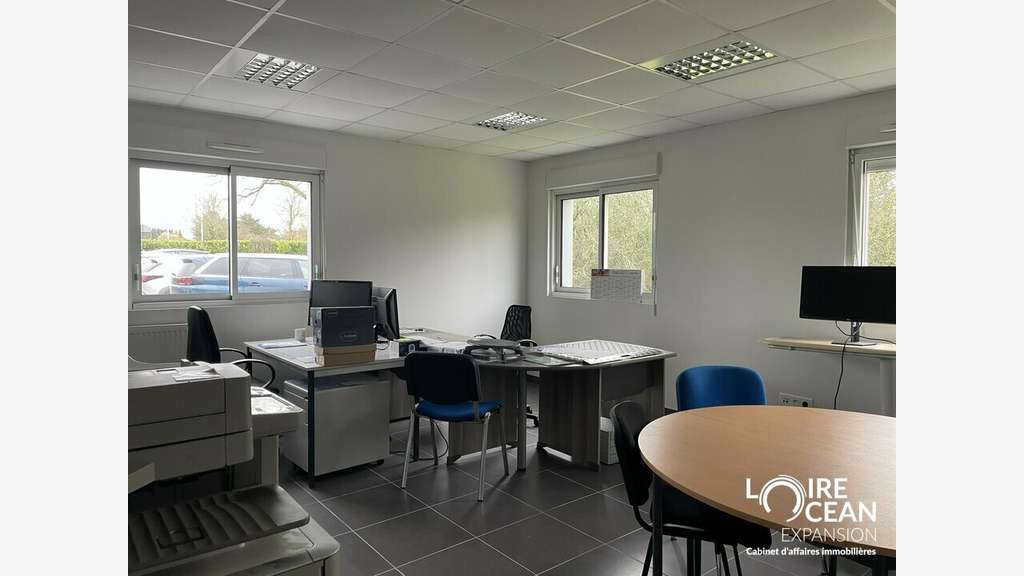 À louer ensemble de bureaux de 150m² à Vallet