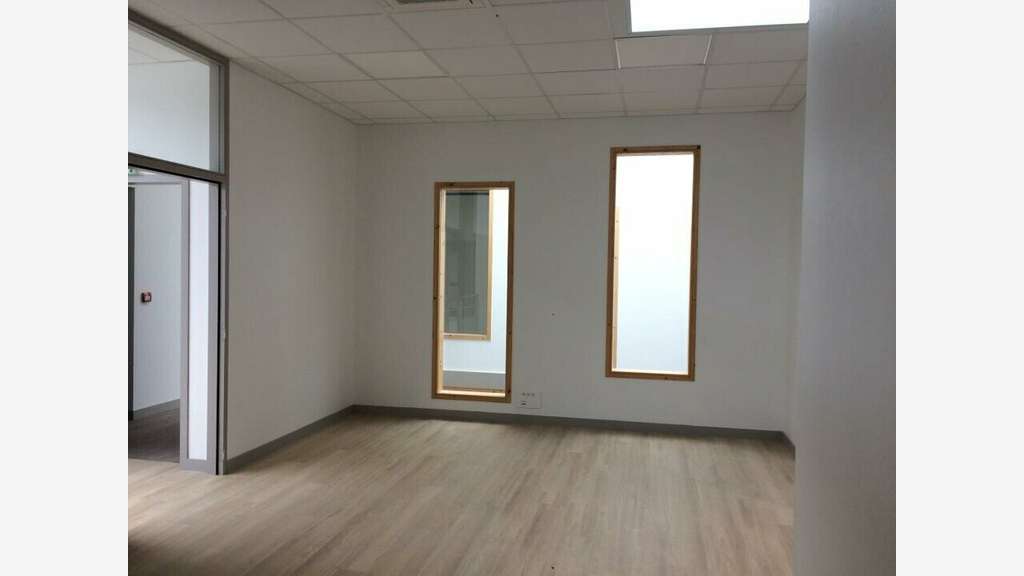Plateau de bureaux 250m² à louer à Vannes