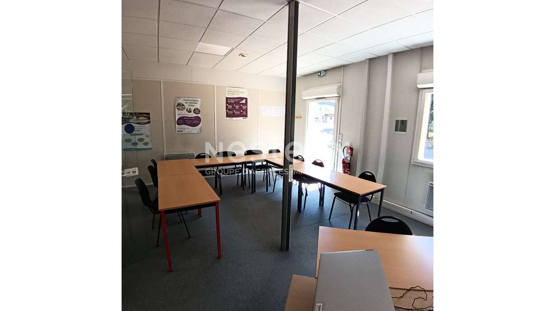 Grand plateau de bureaux 790m² à louer à Vannes