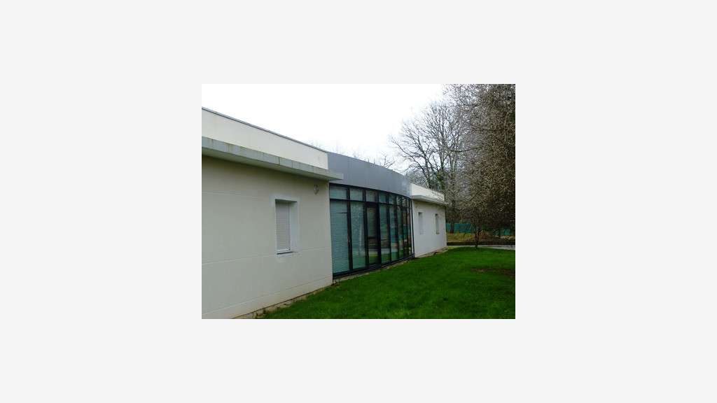 Bureaux de 790m² à louer en RDC dans le Morbihan