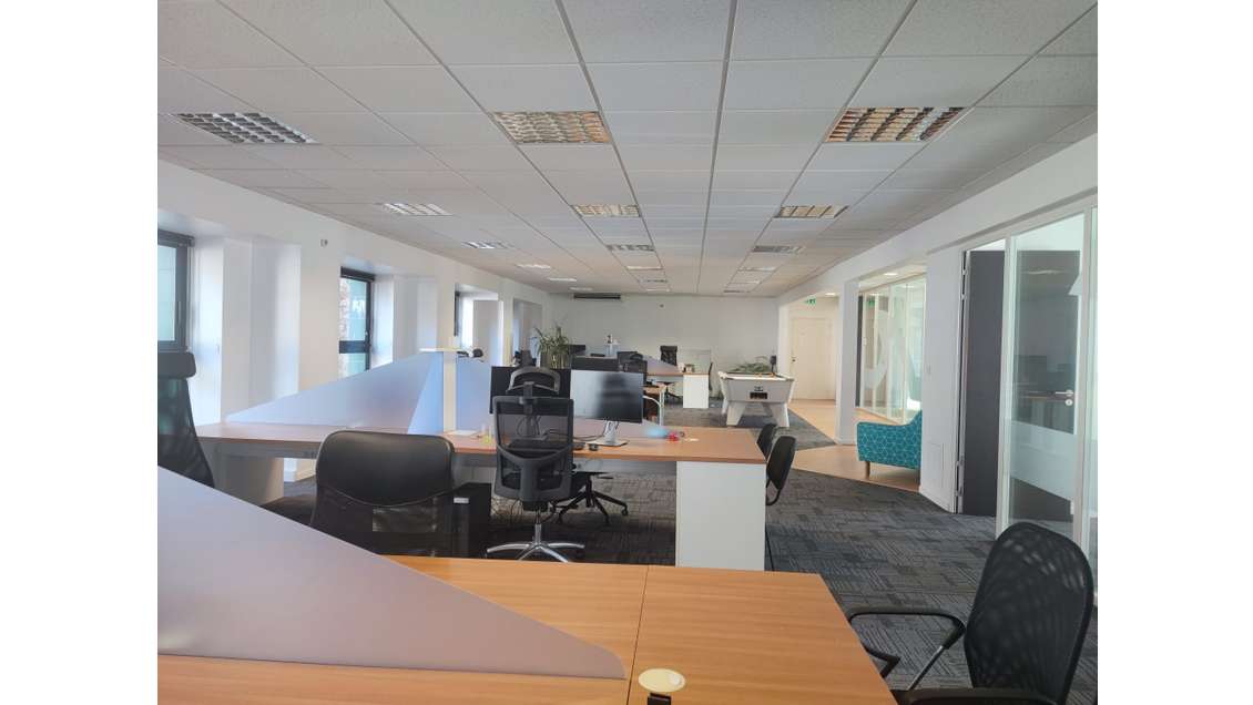 A louer bureaux 190m² proche voie rapide à Vannes