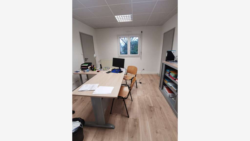 A louer bureaux 80m² RDC à Vannes Sud Ouest