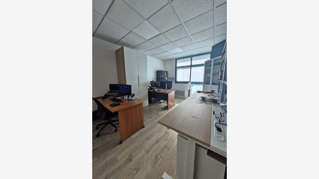 A louer bureaux 47m² Parc Pompidou Vannes