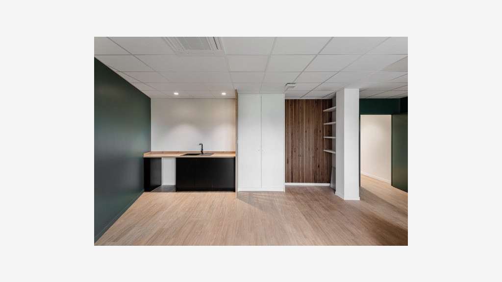 A louer bureaux neufs 667m² à Vannes Sud Ouest