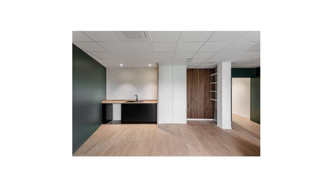 A louer bureaux neufs 667m² à Vannes Sud Ouest