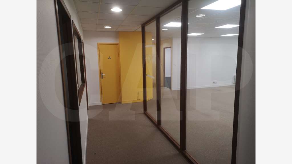A louer bureaux aménagés de 236m² à Vannes