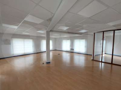 A louer bureaux 120m² zone d'activité à Vannes 