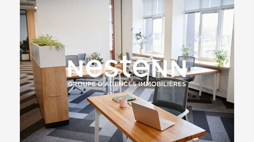 A louer plateau de bureaux 160m² zone de Luscanen
