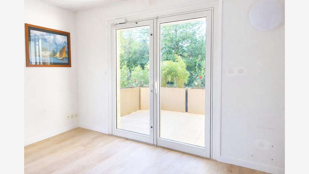 A louer bureaux 46m² + terrasse à Vannes Arradon