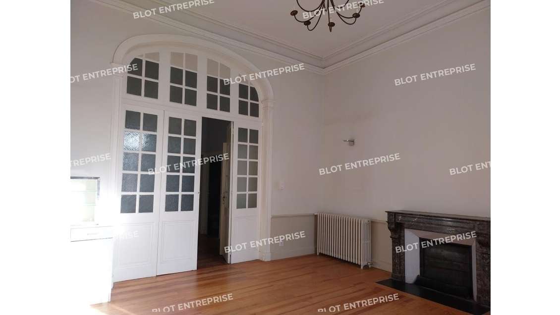 À LOUER - BUREAUX - VANNES - 86 m²