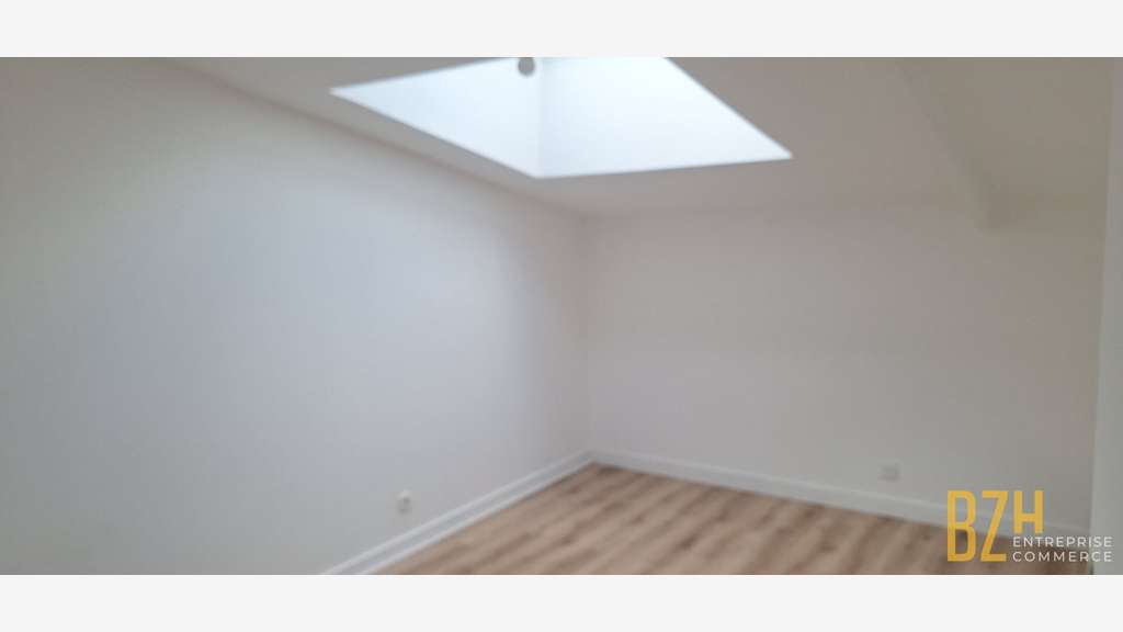 Location bureaux 97m² en zone d'activité à Vannes