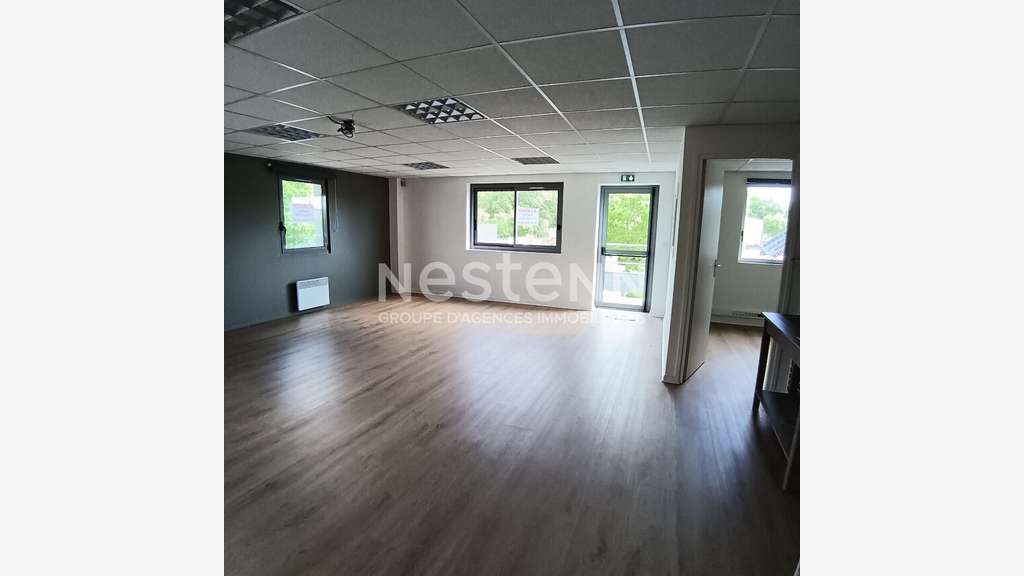 A louer bureaux 107m² ZA majeure de Vannes