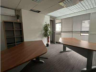 A louer bureaux de 152m² à Vannes Pompidou