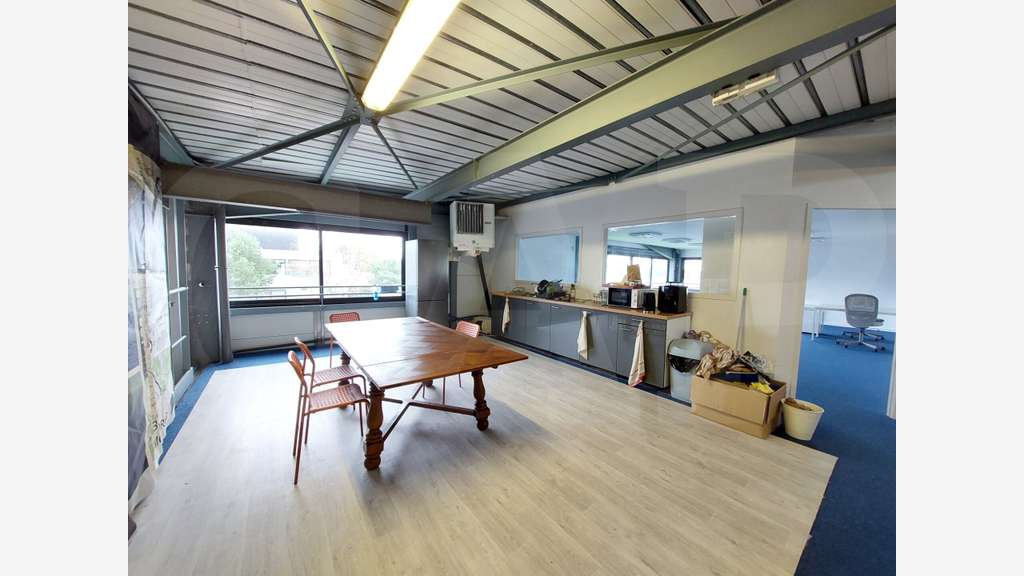 A louer bureaux 60m² vue baie de La Marle à Vannes