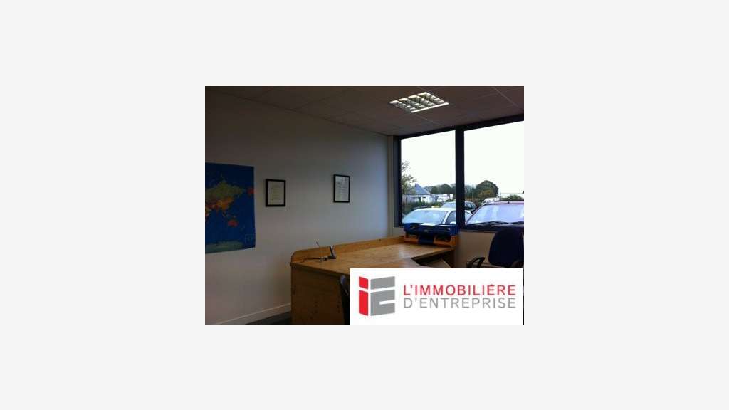 A louer bureaux 160m² en RDC à Vannes Laroiseau
