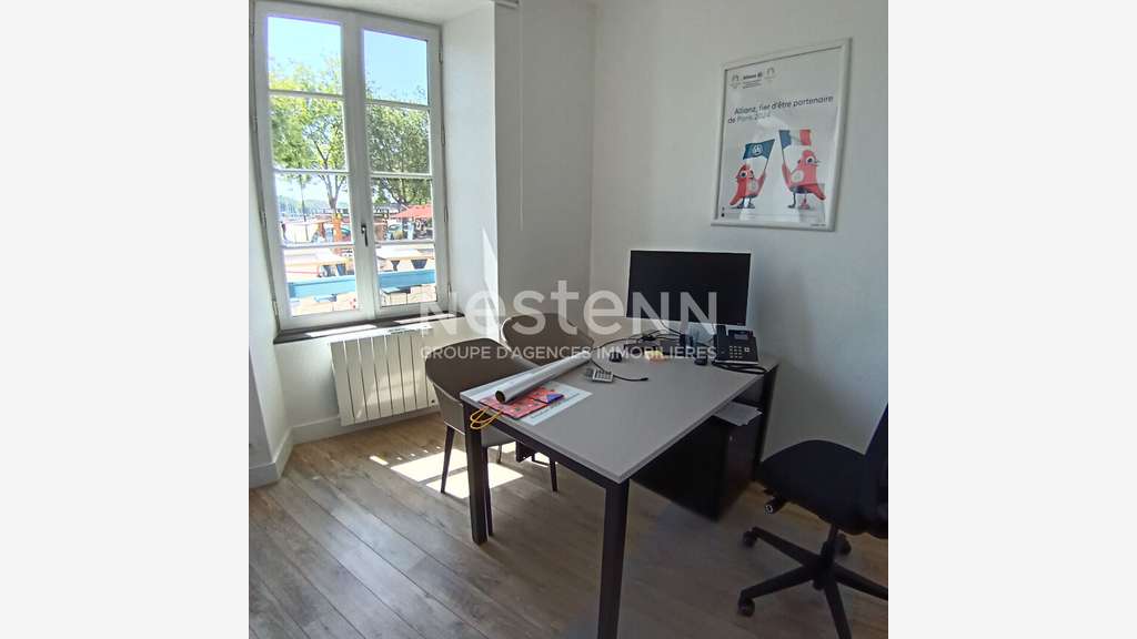 A louer bureau 50m² à Vannes, secteur le Port
