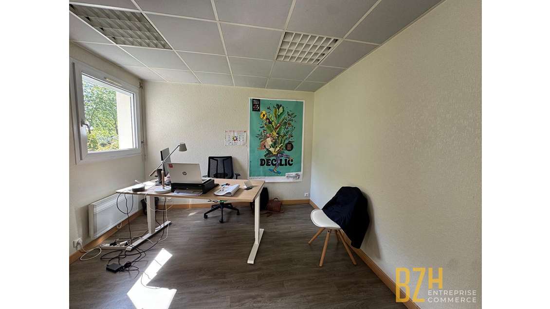 Plateau de bureaux 160m² à louer à Vannes Ouest