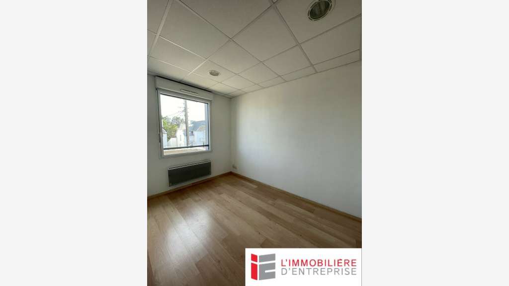 A louer plateau de bureaux 30m² R+2 à Vannes