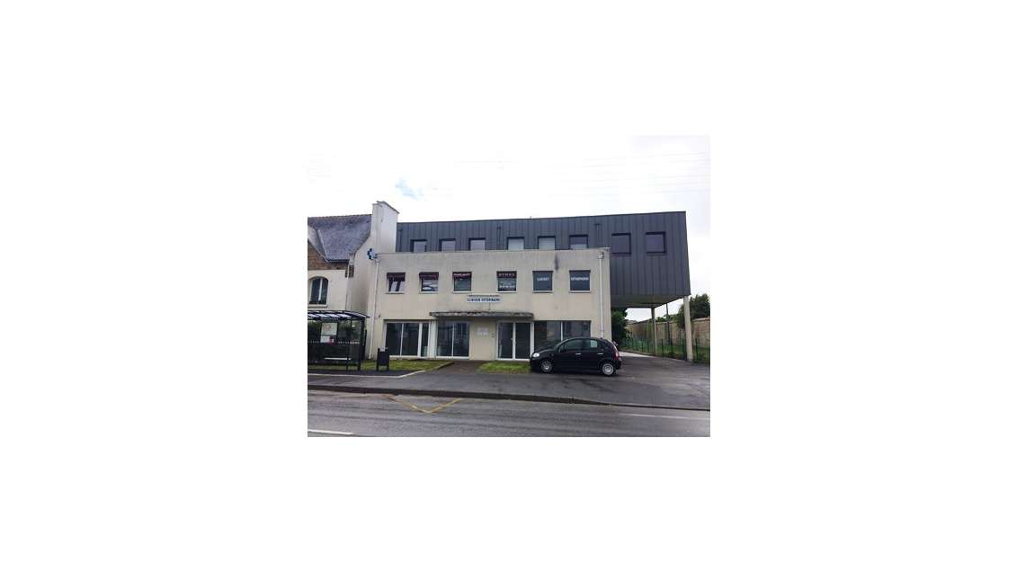 A LOUER - BUREAU - VANNES