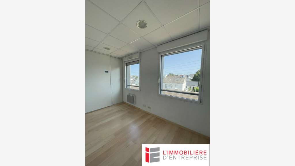 A louer plateau de bureaux 30m² R+2 à Vannes