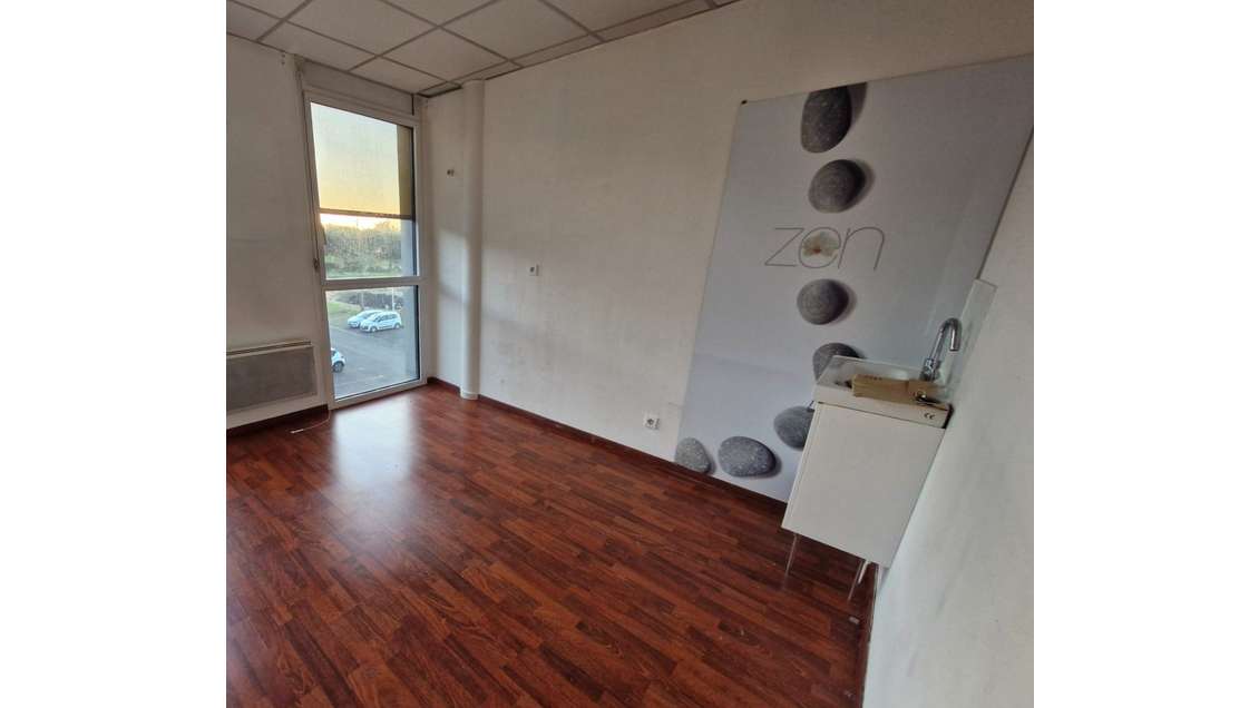 A louer bureaux 54m² zone tertiaire Vannes Ouest