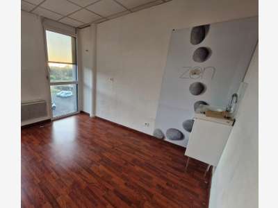 A louer bureaux 54m² zone tertiaire Vannes Ouest