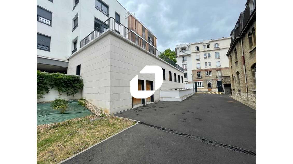 A louer Bureaux 285m² Vanves