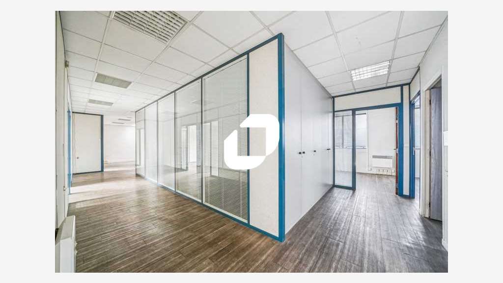 A louer Bureaux 396m² Vanves