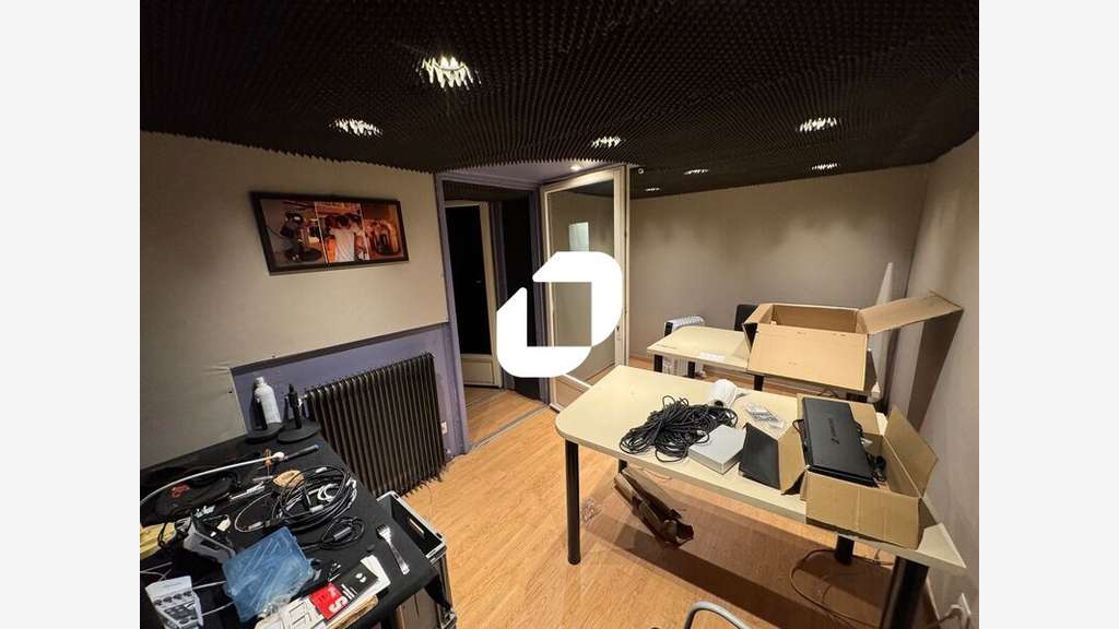 A louer Bureaux 72m² Vanves