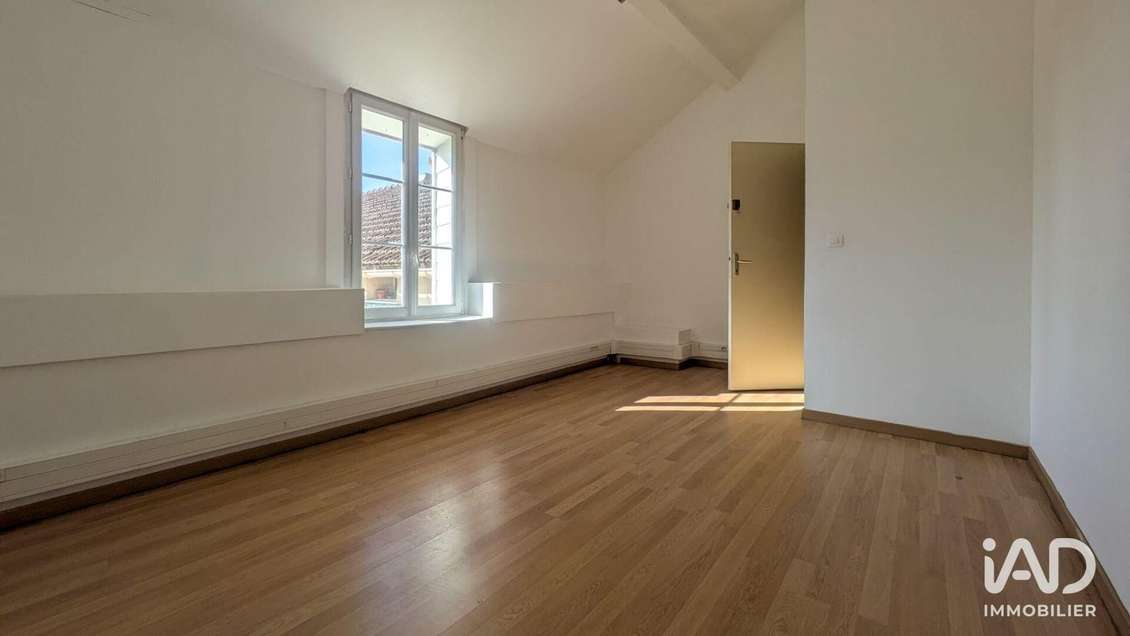 Bureau à Varennes-sur-Seine