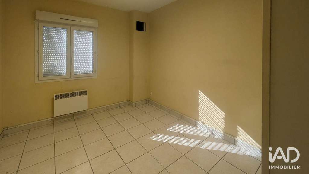 A louer bureau de 9 m² en RDC à Varennes-sur-Seine