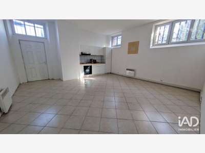A louer bureau RDC / R+1 à Varennes-sur-Seine