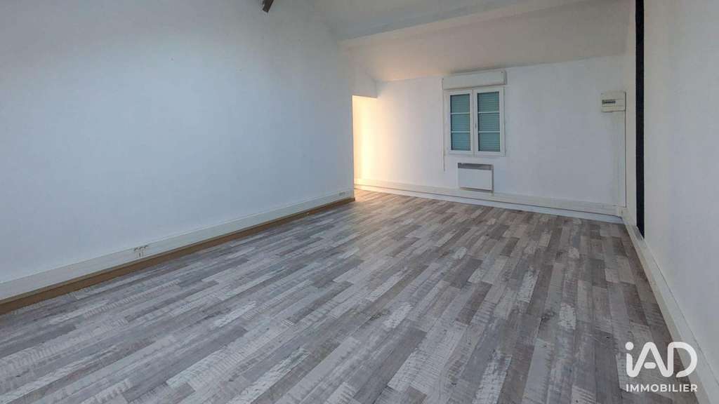 A louer bureau 23m² R+1 à Varennes-sur-Seine
