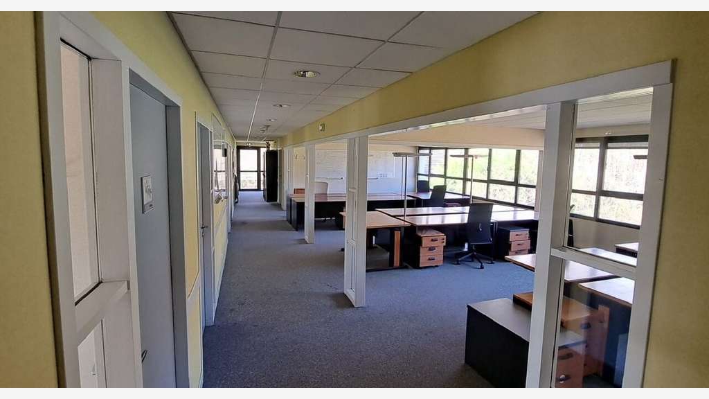 À louer bureaux à partir de 30m² à Vasselay