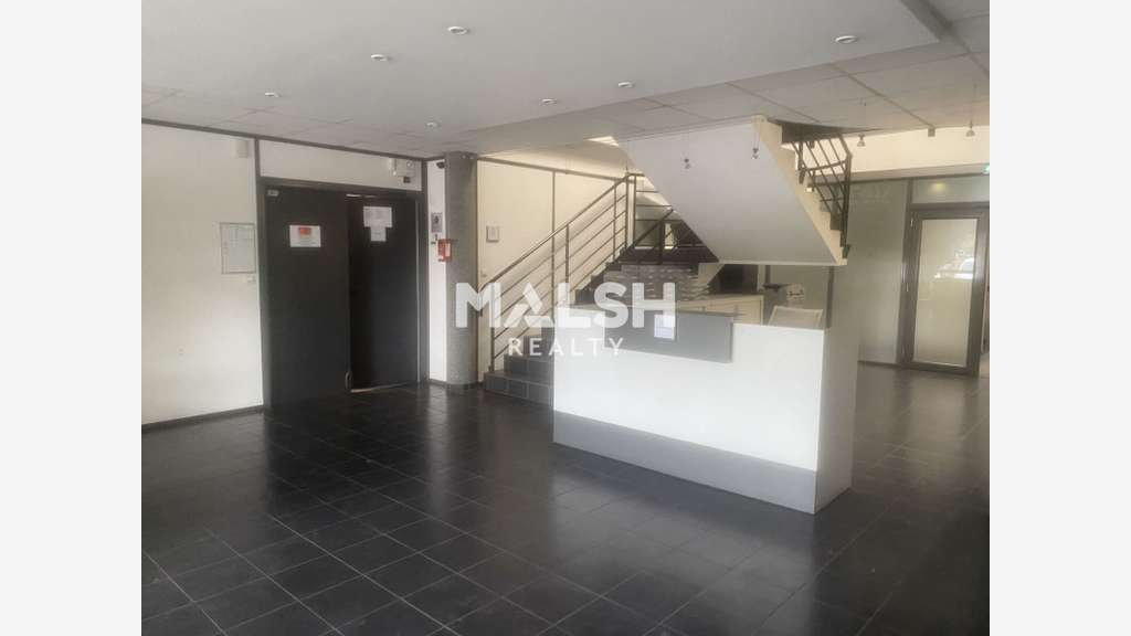 Bureaux 269m² divisibles à louer à Vaulx-en-Velin
