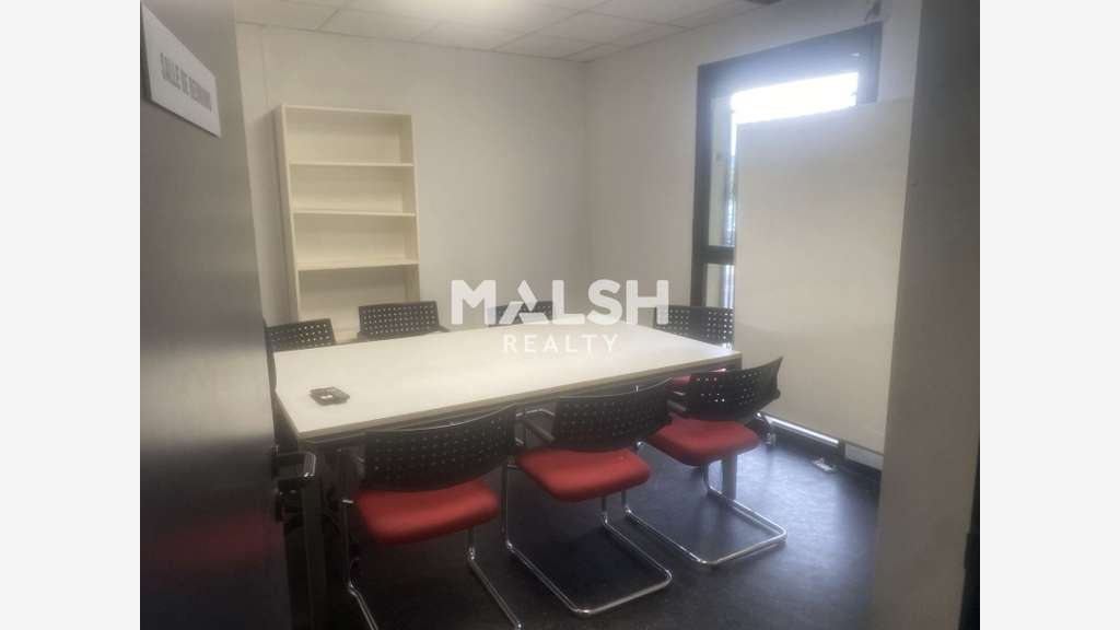 Bureaux 269m² divisibles à louer à Vaulx-en-Velin