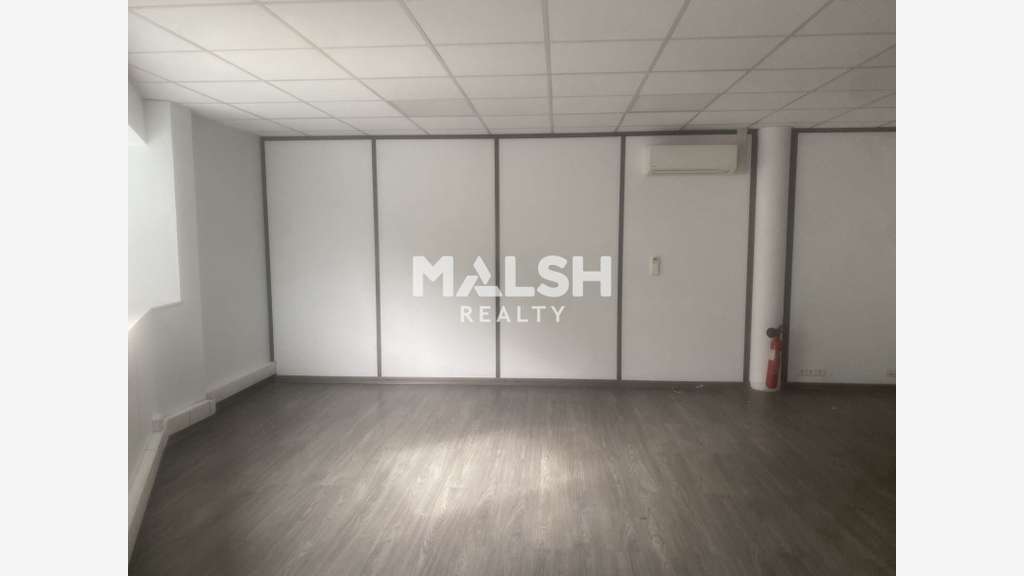 Bureaux 269m² divisibles à louer à Vaulx-en-Velin