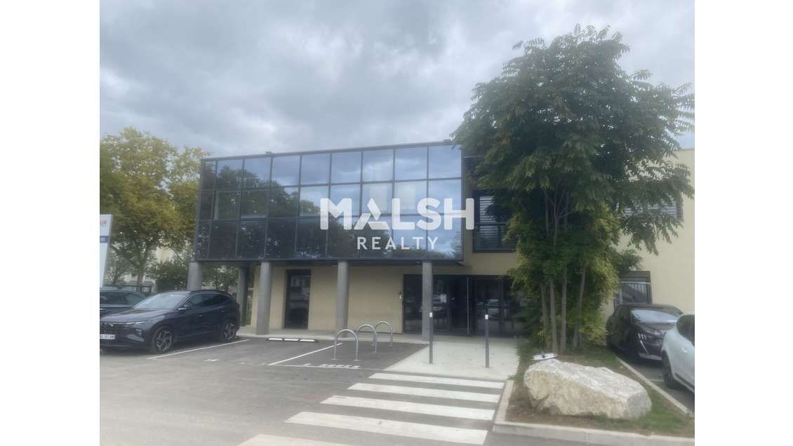 Bureaux 269m² divisibles à louer à Vaulx-en-Velin
