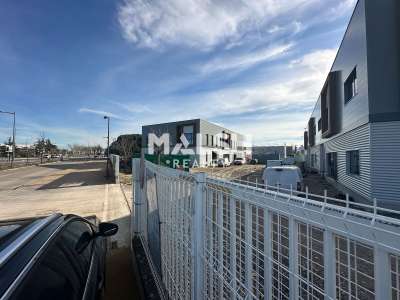 Bureaux neufs 499m² à louer à Vaulx-en-Velin